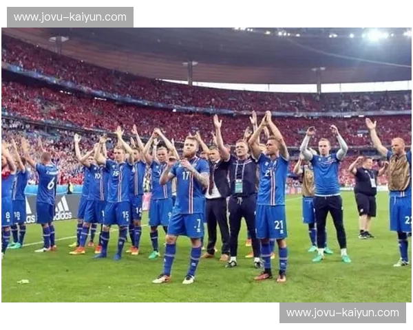 橙色风暴与冰原奇迹：当全攻全守的浪漫撞上维京战吼的意志